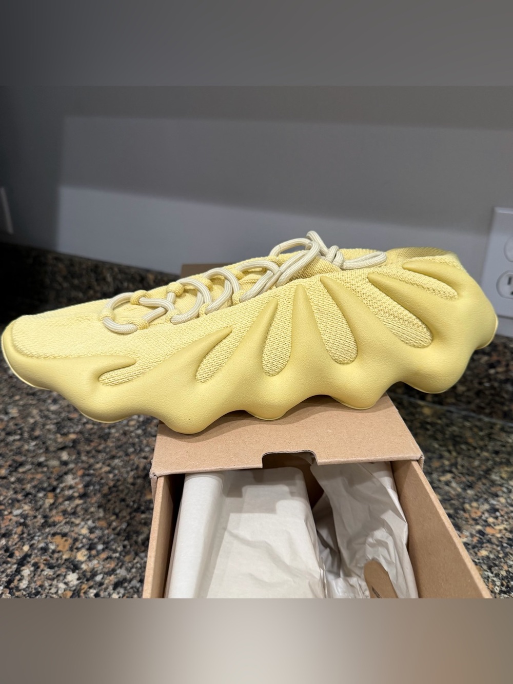 Adidas Yeezy 450 Yellow mens Sculpted Knit Sneaker new 12.5